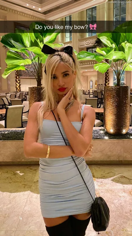 Pia Mia Perez photo 13 of 189