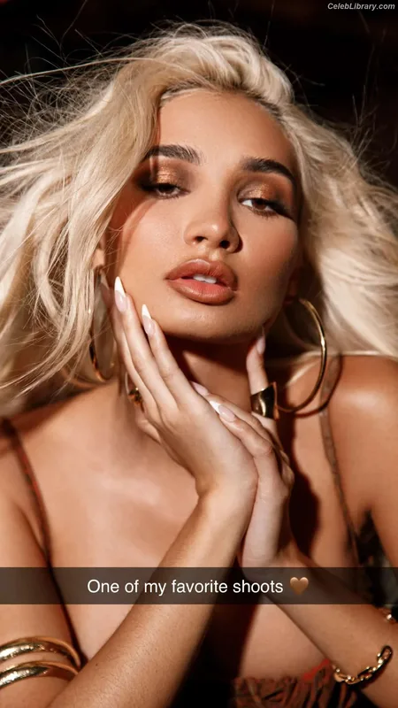 Pia Mia Perez photo 7 of 189