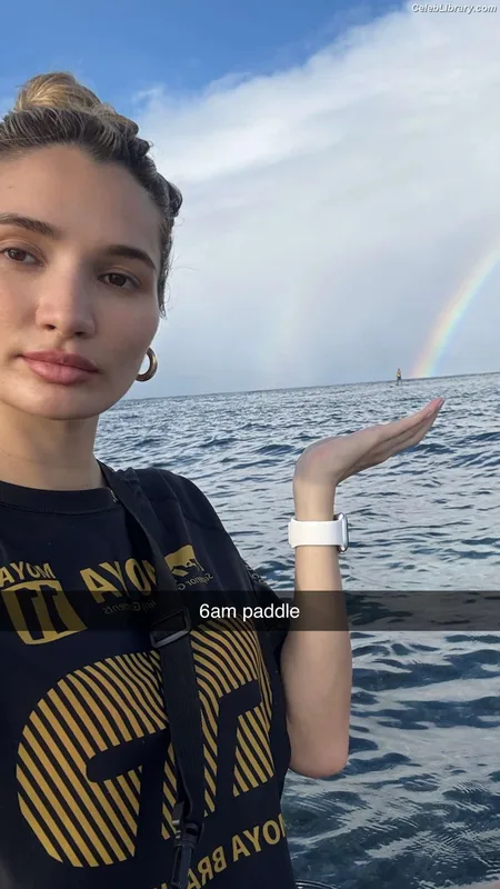 Pia Mia Perez photo 11 of 189