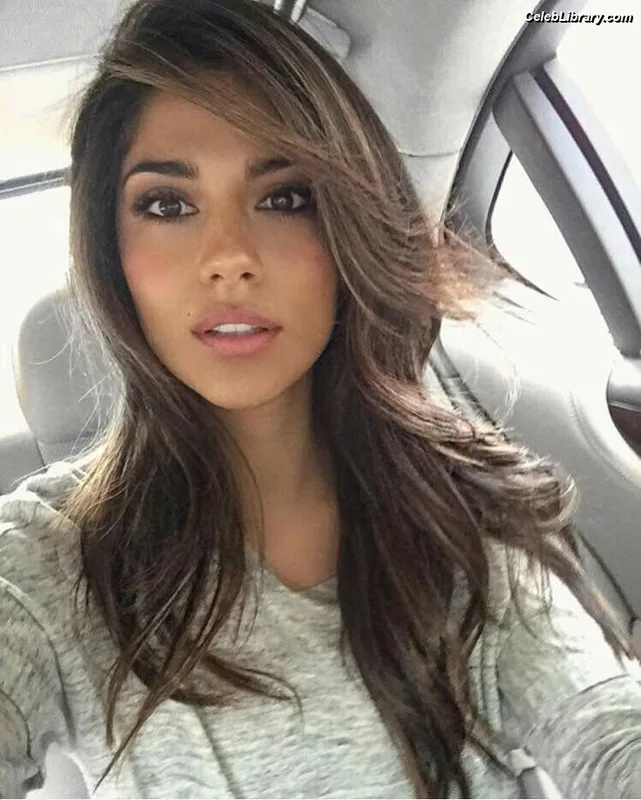 Pia Miller photo 16 of 22