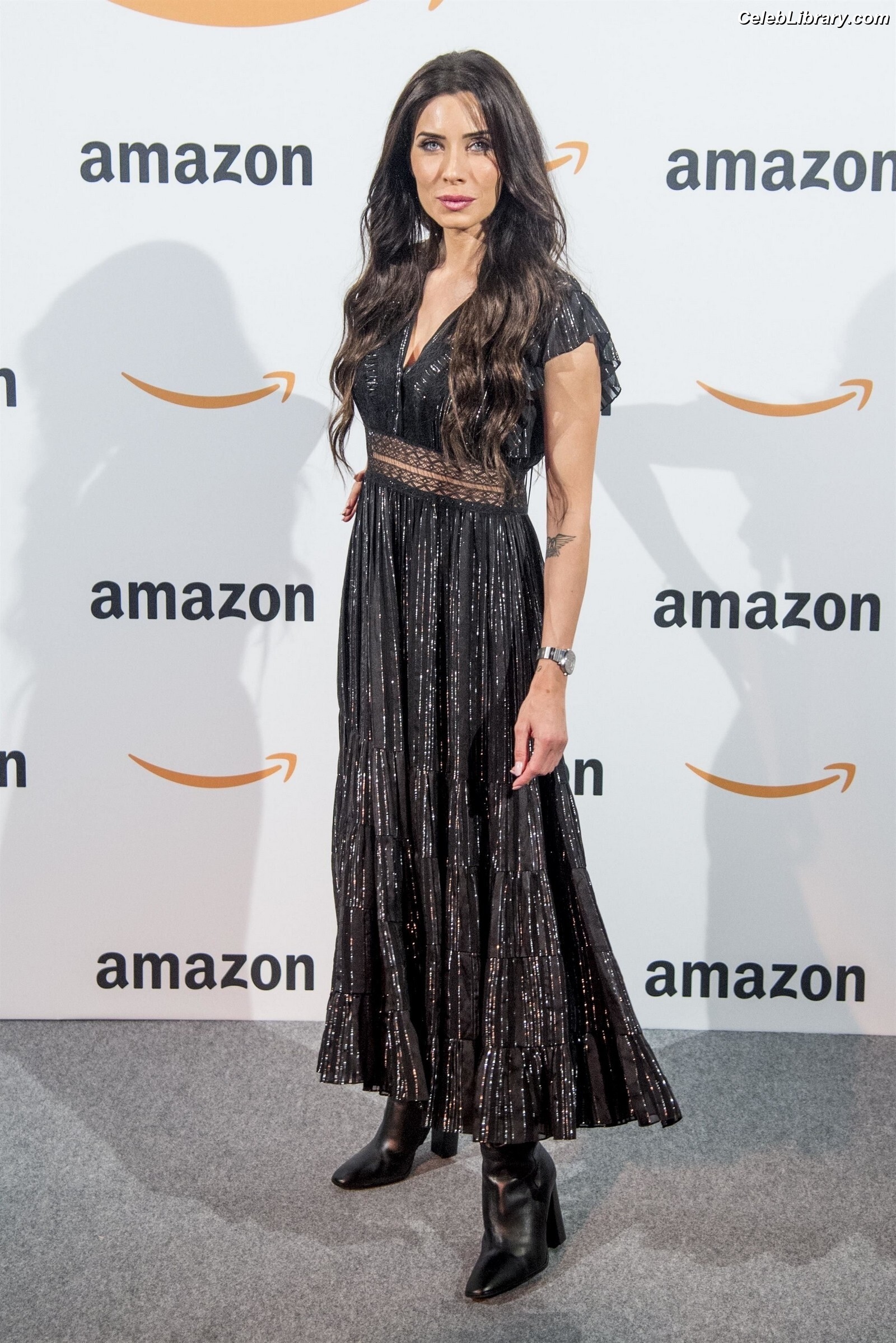 Pilar Rubio photo 24 of 79