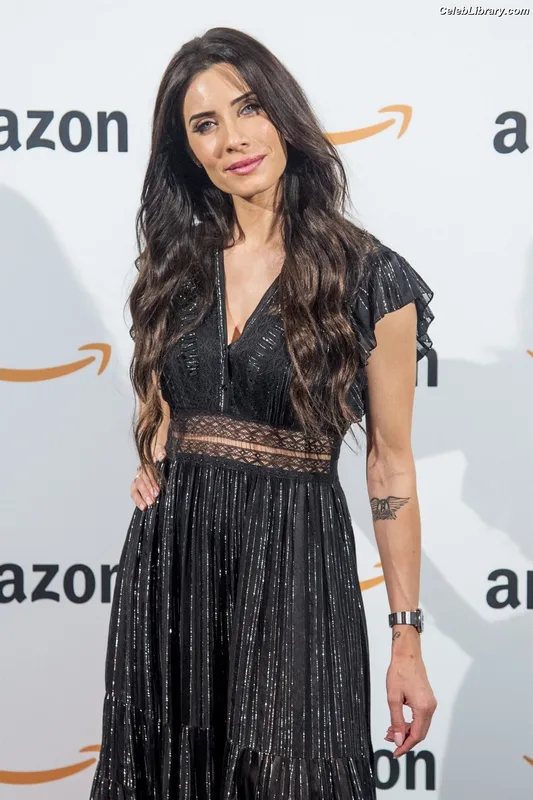 Pilar Rubio photo 7 of 79