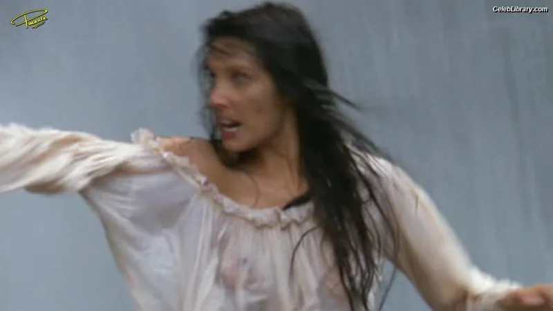 Pilar Rubio photo 14 of 79