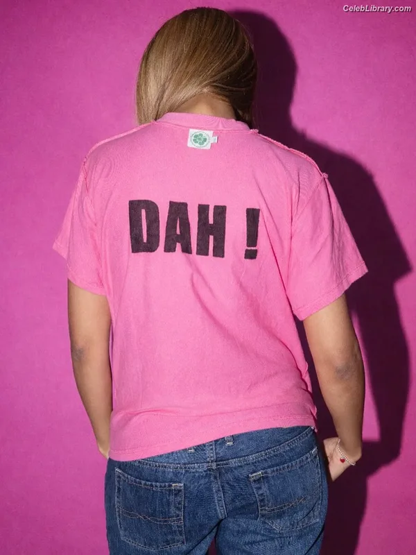 PinkPantheress photo 10 of 390