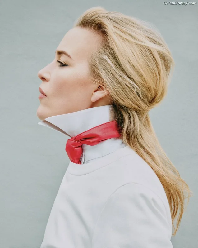 Piper Perabo photo 3 of 35