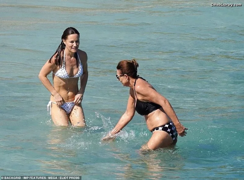 Pippa Middleton photo 8 of 20
