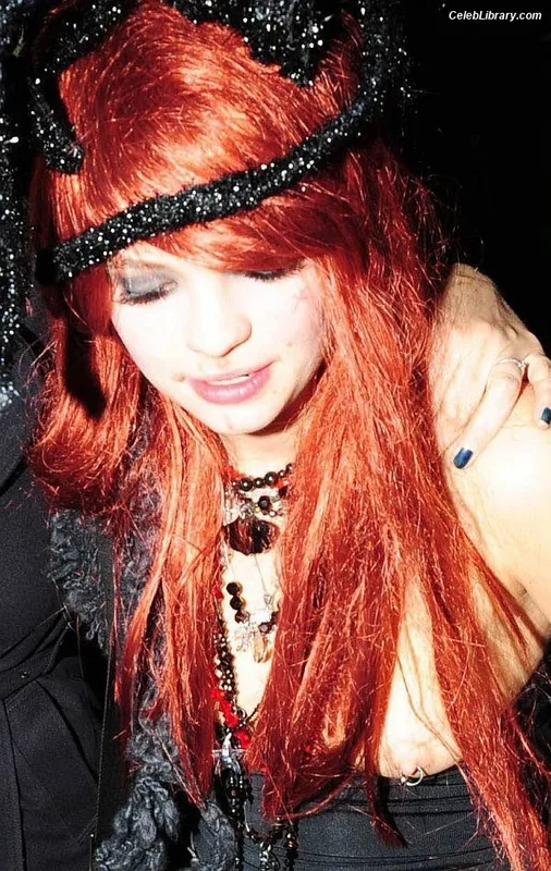 Pixie Geldof photo 1 of 26