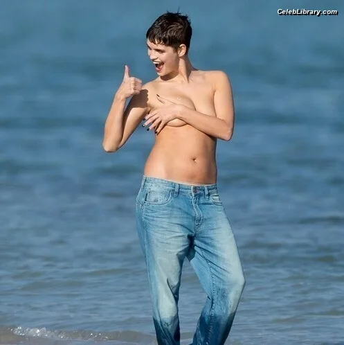 Pixie Geldof photo 6 of 26