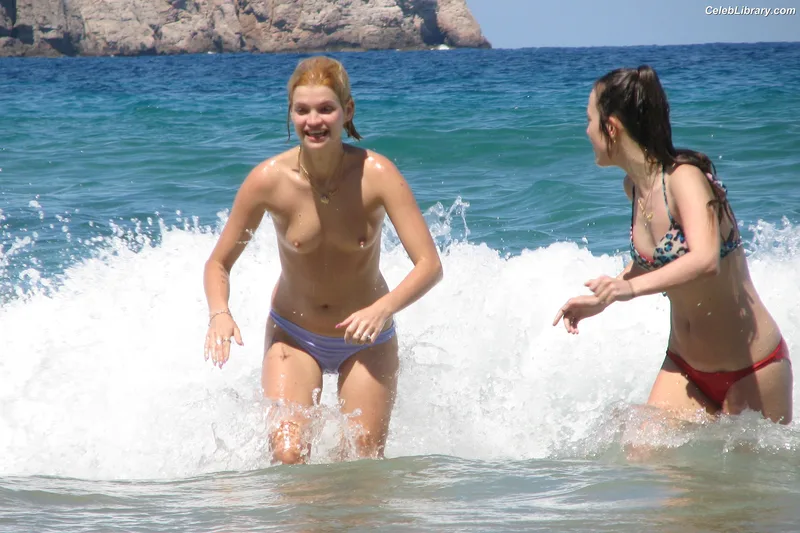 Pixie Geldof photo 17 of 26
