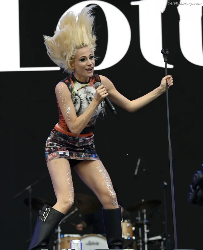 Pixie Lott photo 13 of 173