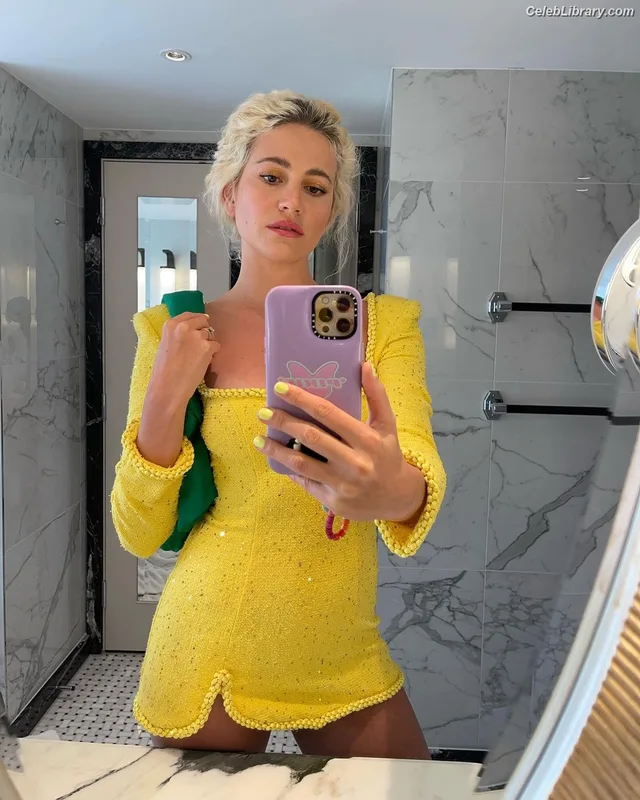 Pixie Lott photo 15 of 173
