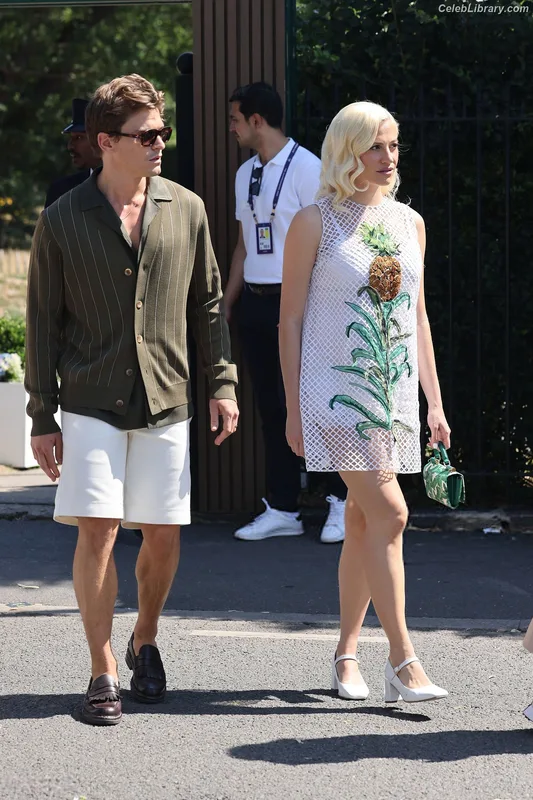 Pixie Lott photo 19 of 173