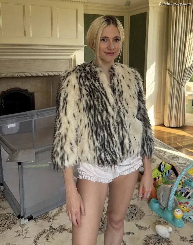 Pixie Lott photo 13 of 173