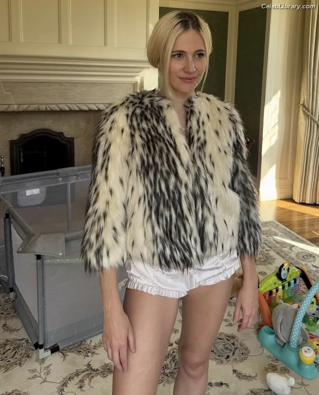 Pixie Lott photo 14 of 173