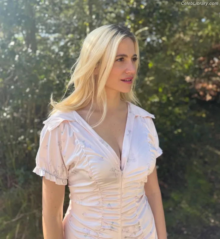 Pixie Lott photo 23 of 173