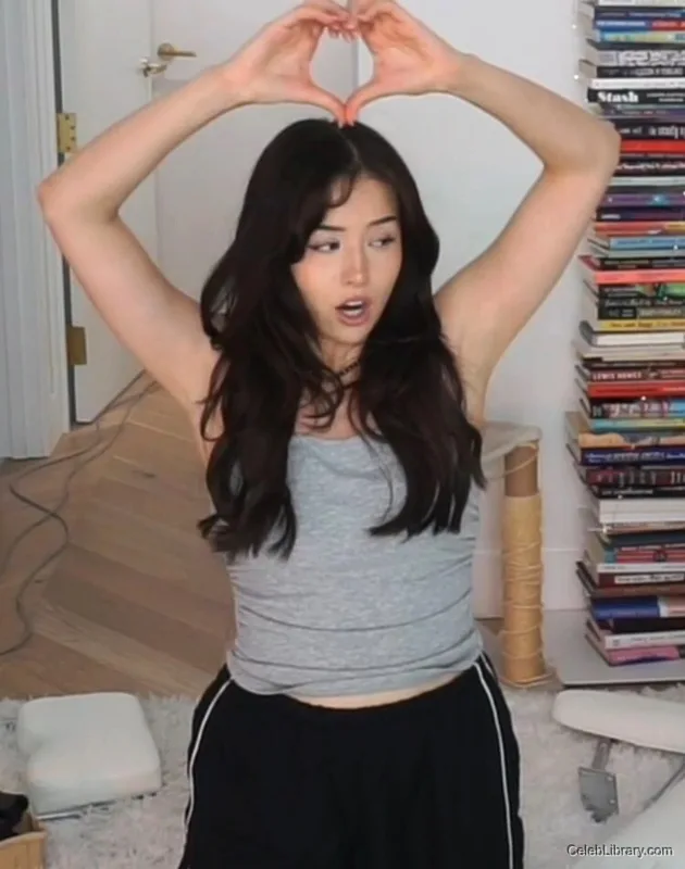 Pokimane photo 7 of 3752