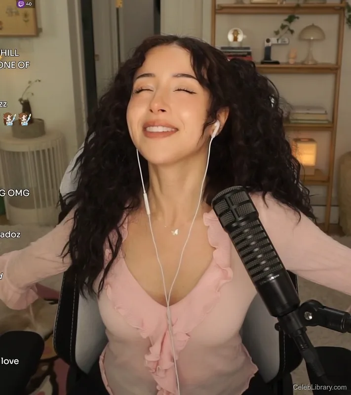 Pokimane photo 10 of 3752