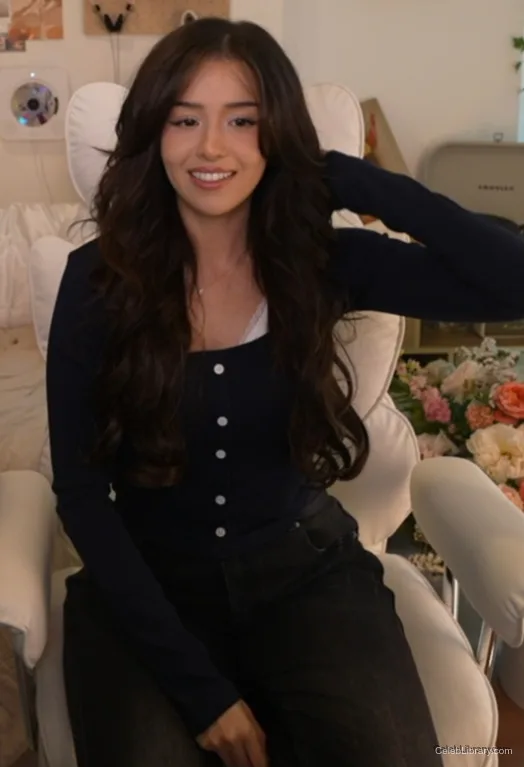Pokimane photo 2 of 3752