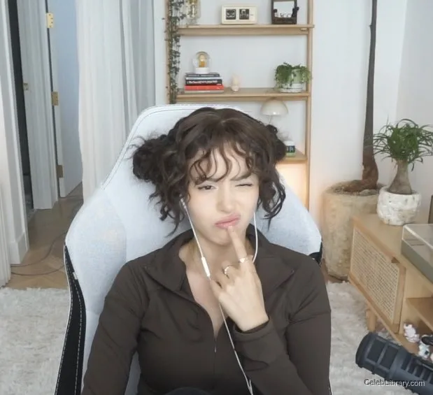 Pokimane photo 12 of 3752