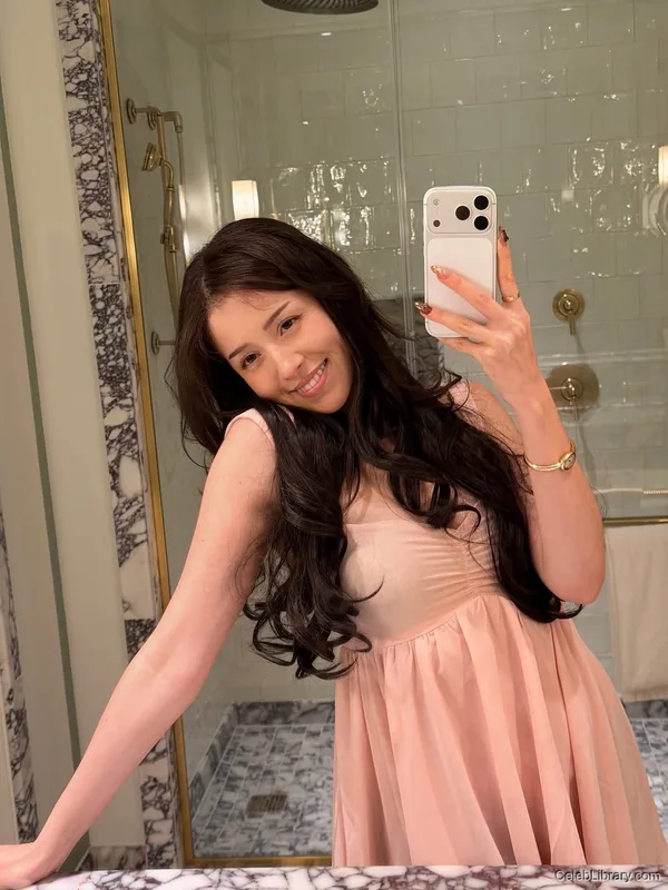 Pokimane photo 9 of 3752