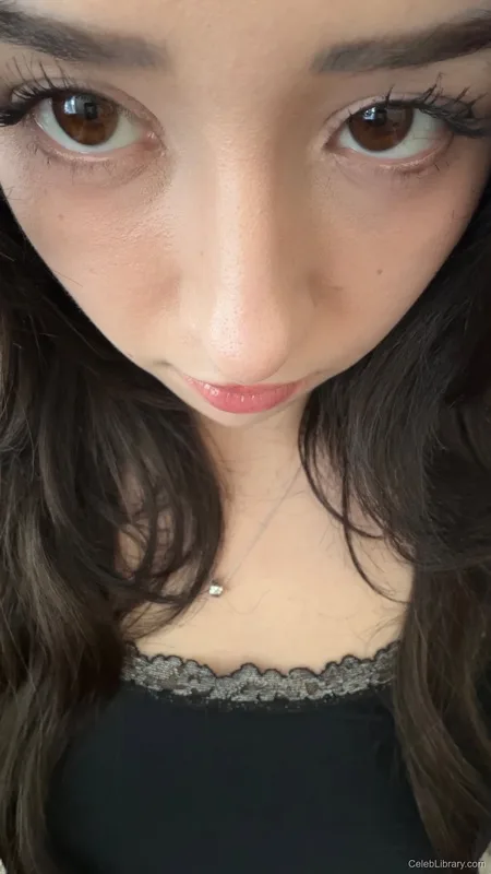 Pokimane photo 2 of 3752