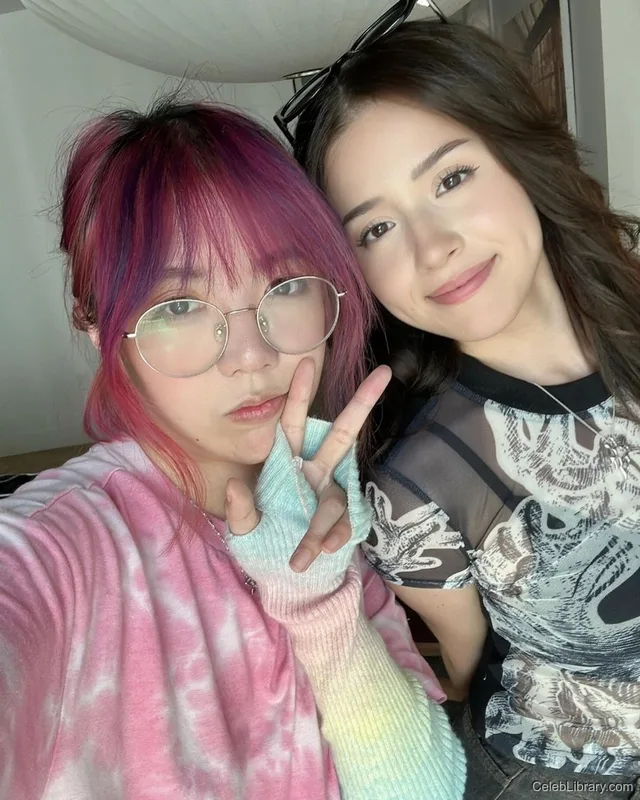Pokimane photo 9 of 3752