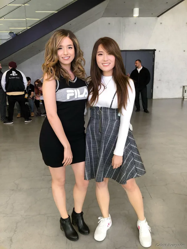 Pokimane photo 5 of 3752