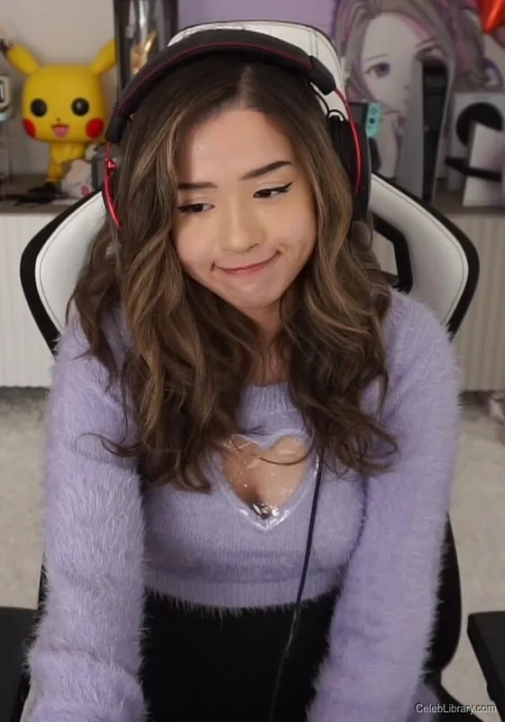 Pokimane photo 6 of 3752