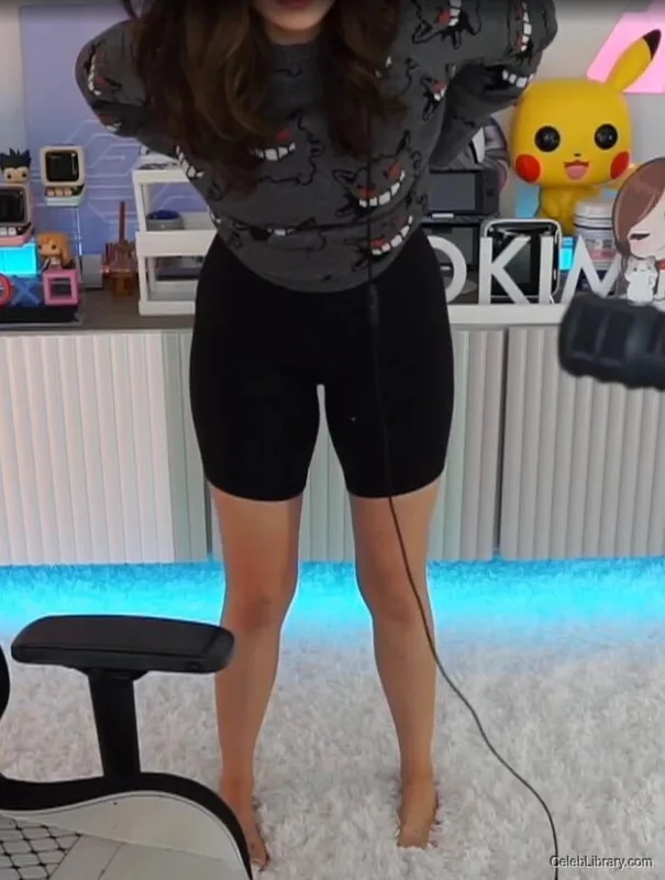 Pokimane photo 15 of 3752