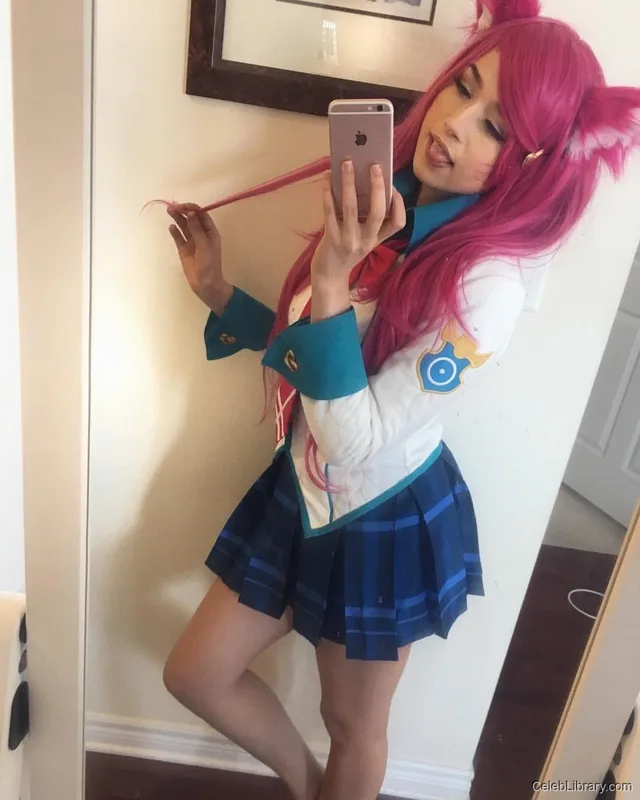 Pokimane photo 21 of 3752