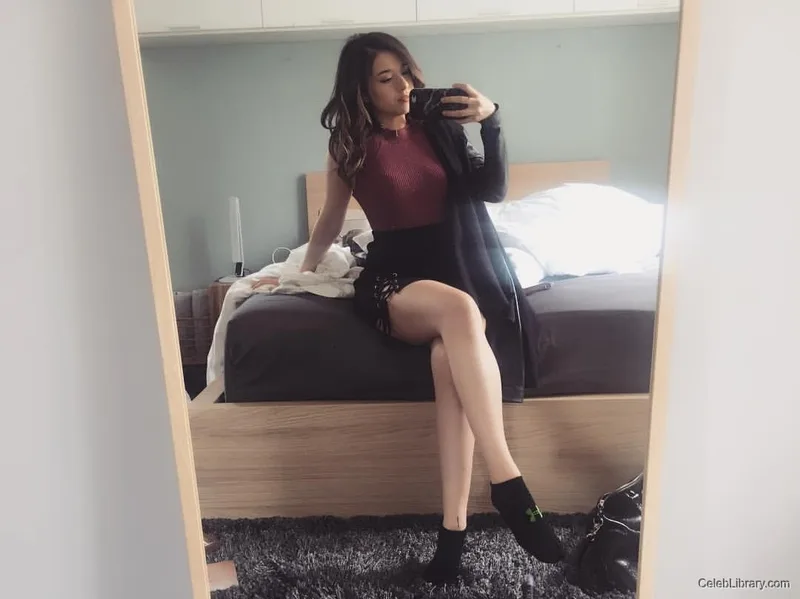Pokimane photo 6 of 3752