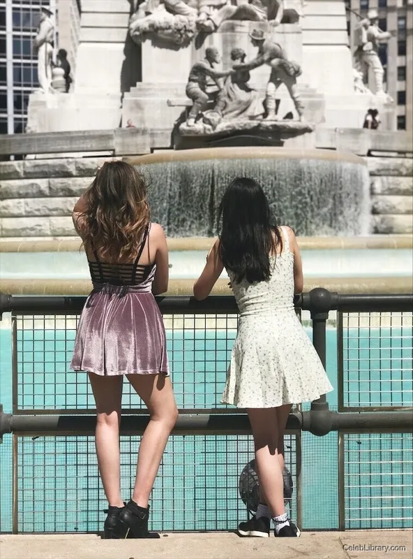Pokimane photo 19 of 3752