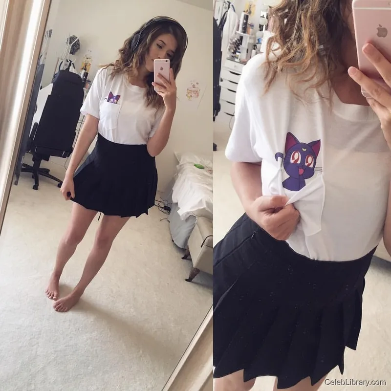 Pokimane photo 3 of 3752