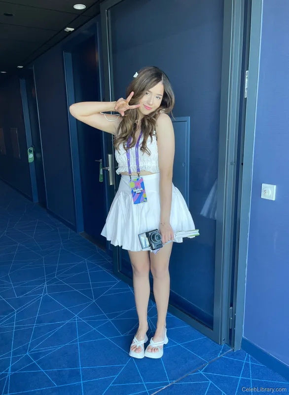 Pokimane photo 12 of 3752