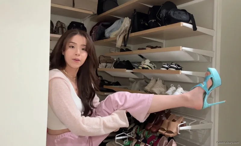 Pokimane photo 10 of 3752