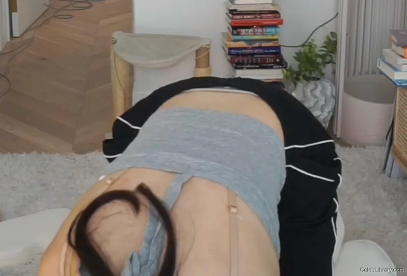 Pokimane photo 9 of 3752