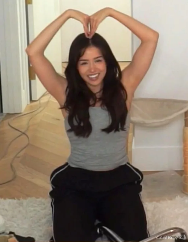 Pokimane photo 17 of 3752