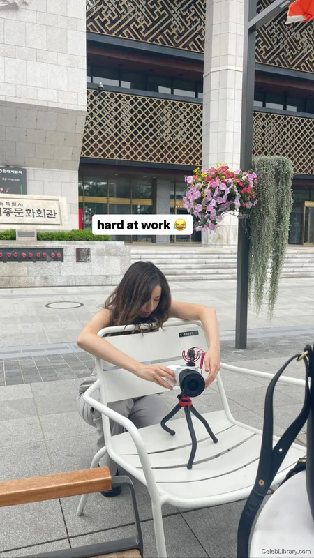 Pokimane photo 20 of 3752