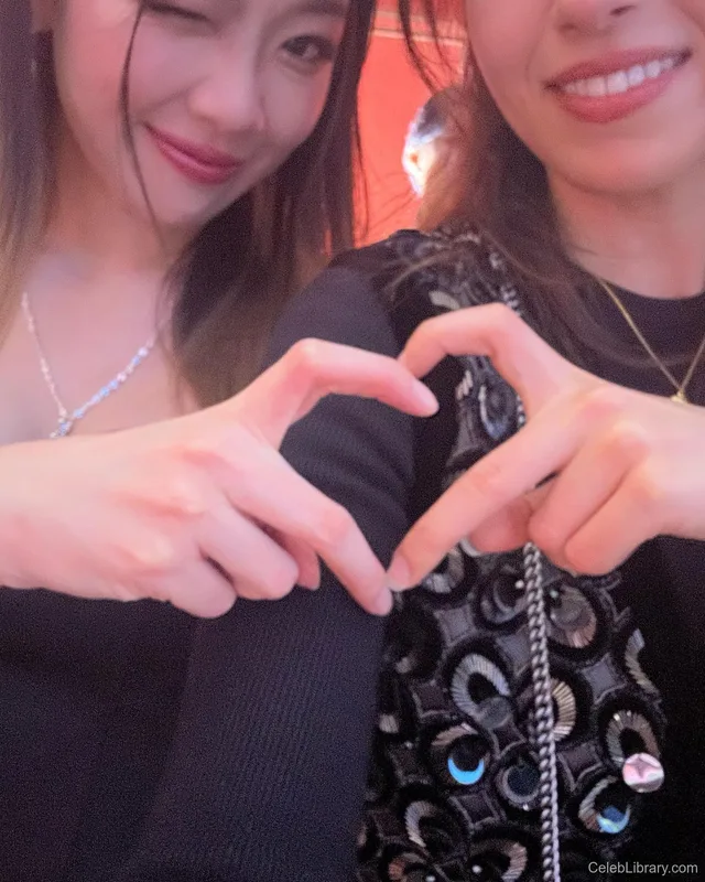 Pokimane photo 22 of 3752