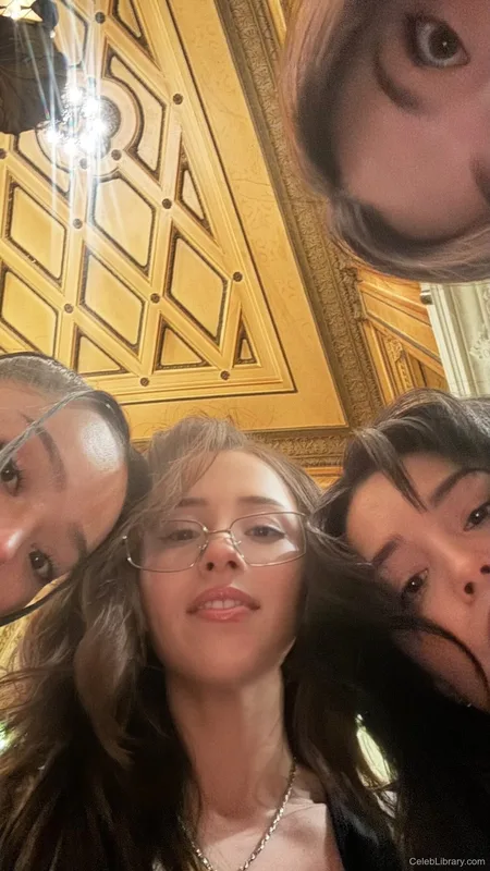Pokimane photo 8 of 3752