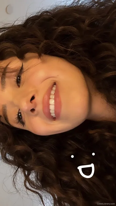 Pokimane photo 20 of 3752