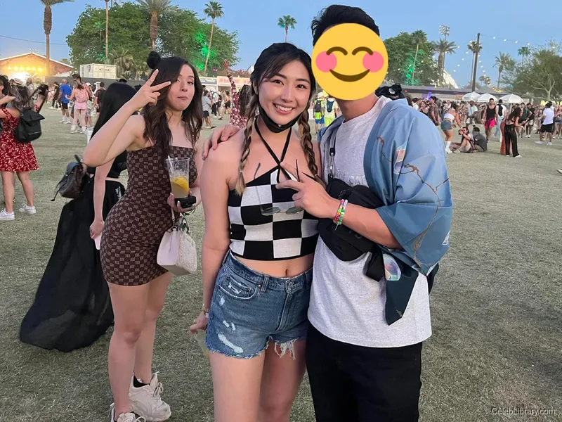 Pokimane photo 15 of 3752