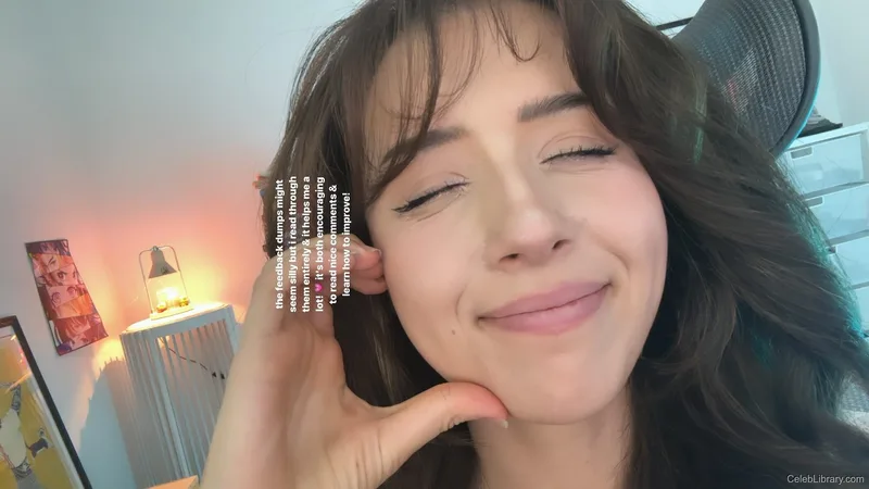 Pokimane photo 19 of 3752