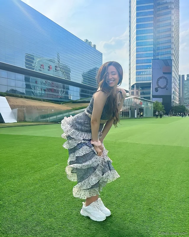 Pokimane photo 23 of 3752