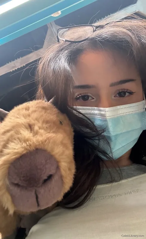Pokimane photo 11 of 3752
