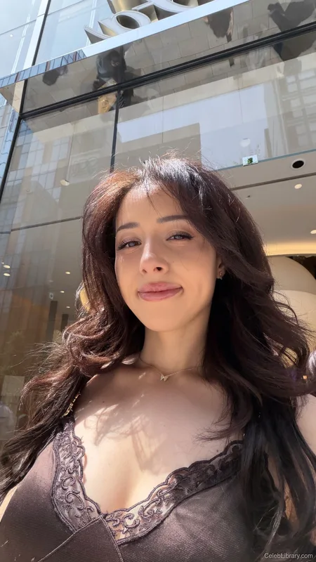 Pokimane photo 10 of 3752