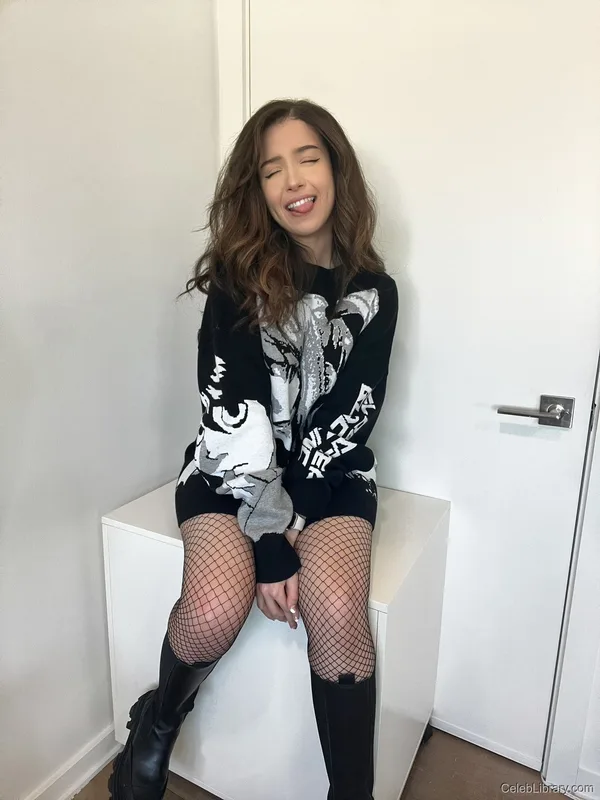 Pokimane photo 24 of 3752