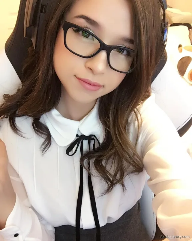 Pokimane photo 12 of 3752