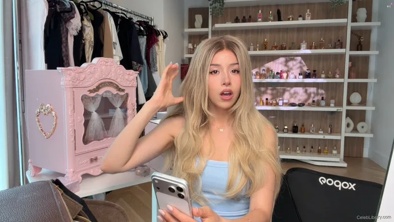 Pokimane photo 15 of 3752