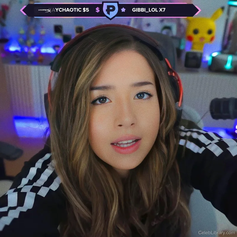 Pokimane photo 5 of 3752